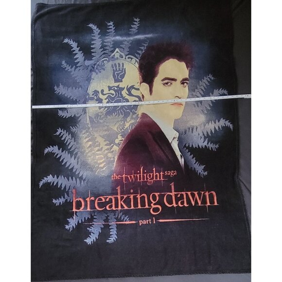 Official Twilight Saga Breaking Dawn Part 1 Fleece Blanket - Picture 6 of 8